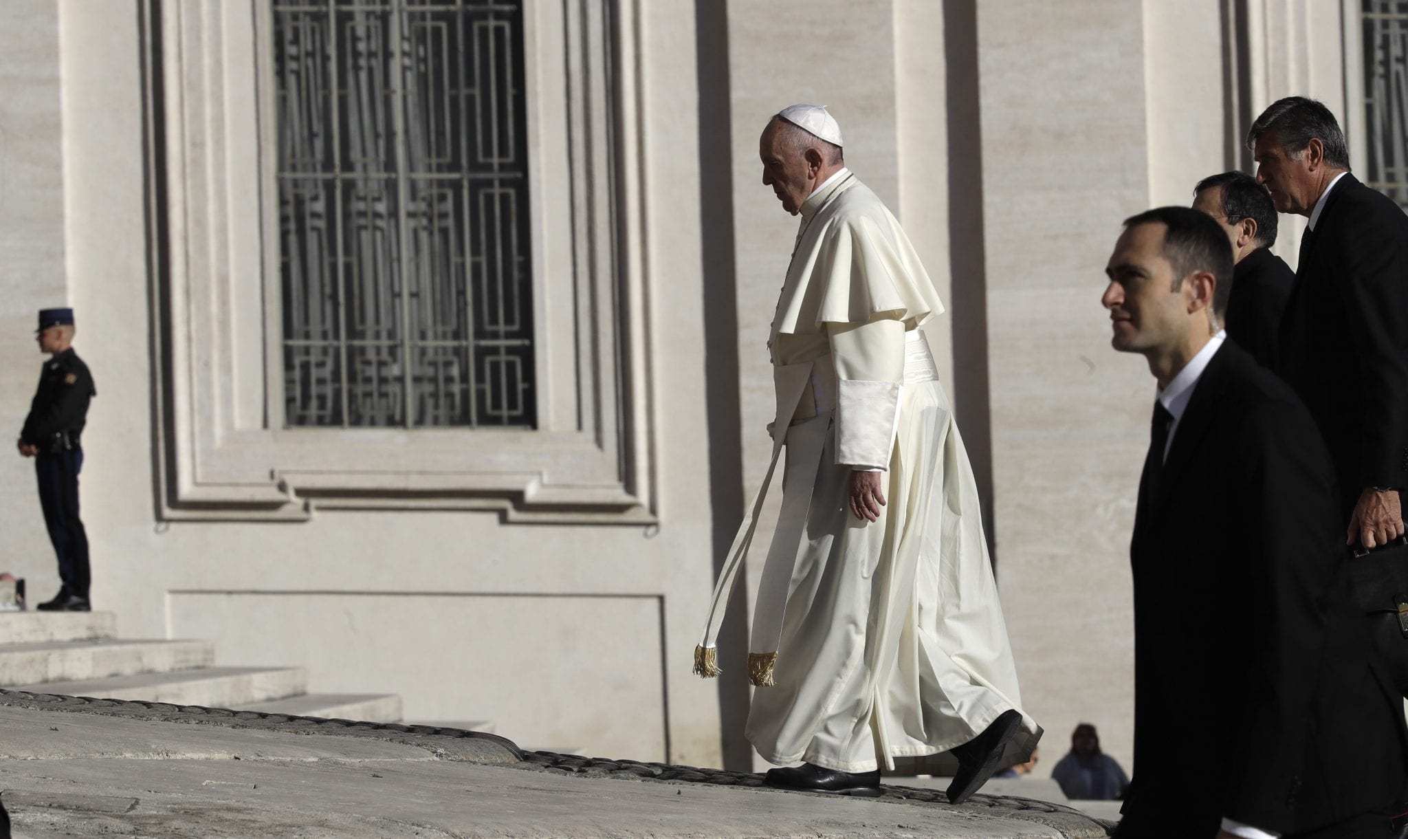Pope Francis to unraveling Europe: Now’s not the time to dig trenches