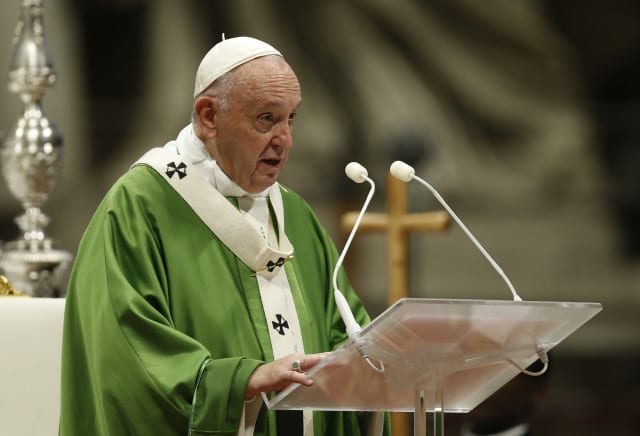 Mission is to make disciples for Christ, not for one’s group, pope says