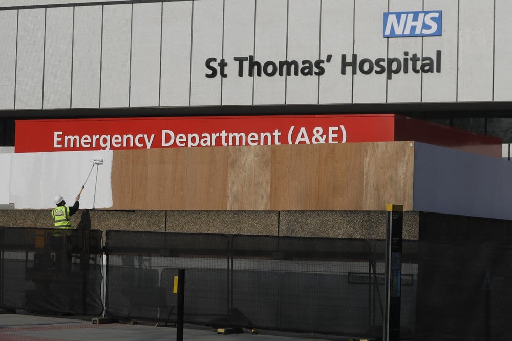 English bishops urge a ‘criteria of fairness’ when assessing care for COVID-19 patients