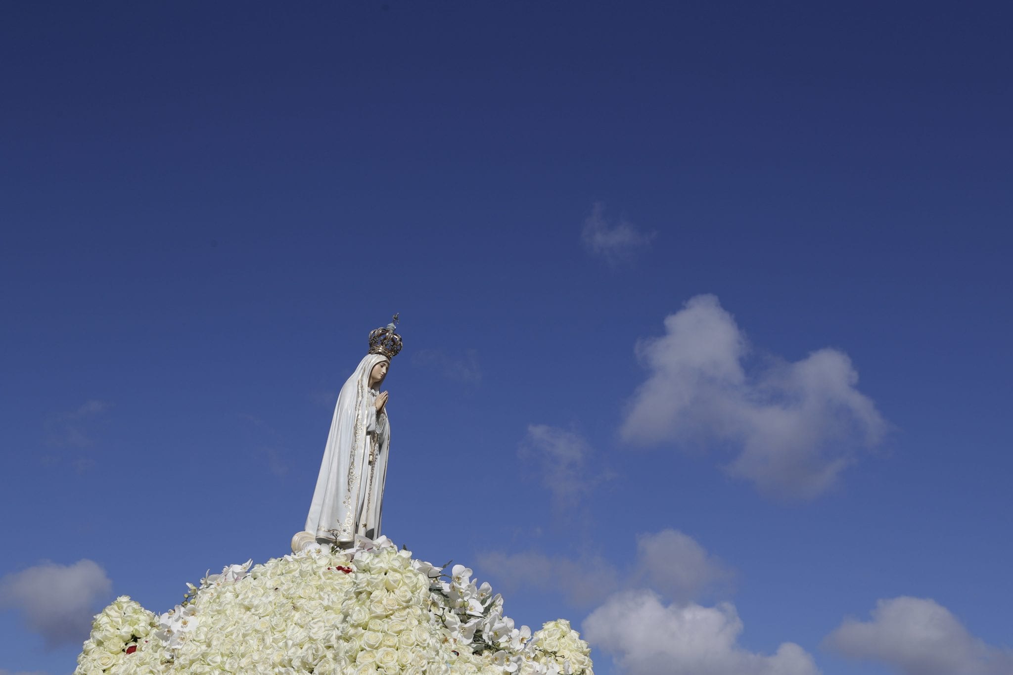 Book reveals the famed Three Secrets of Fatima
