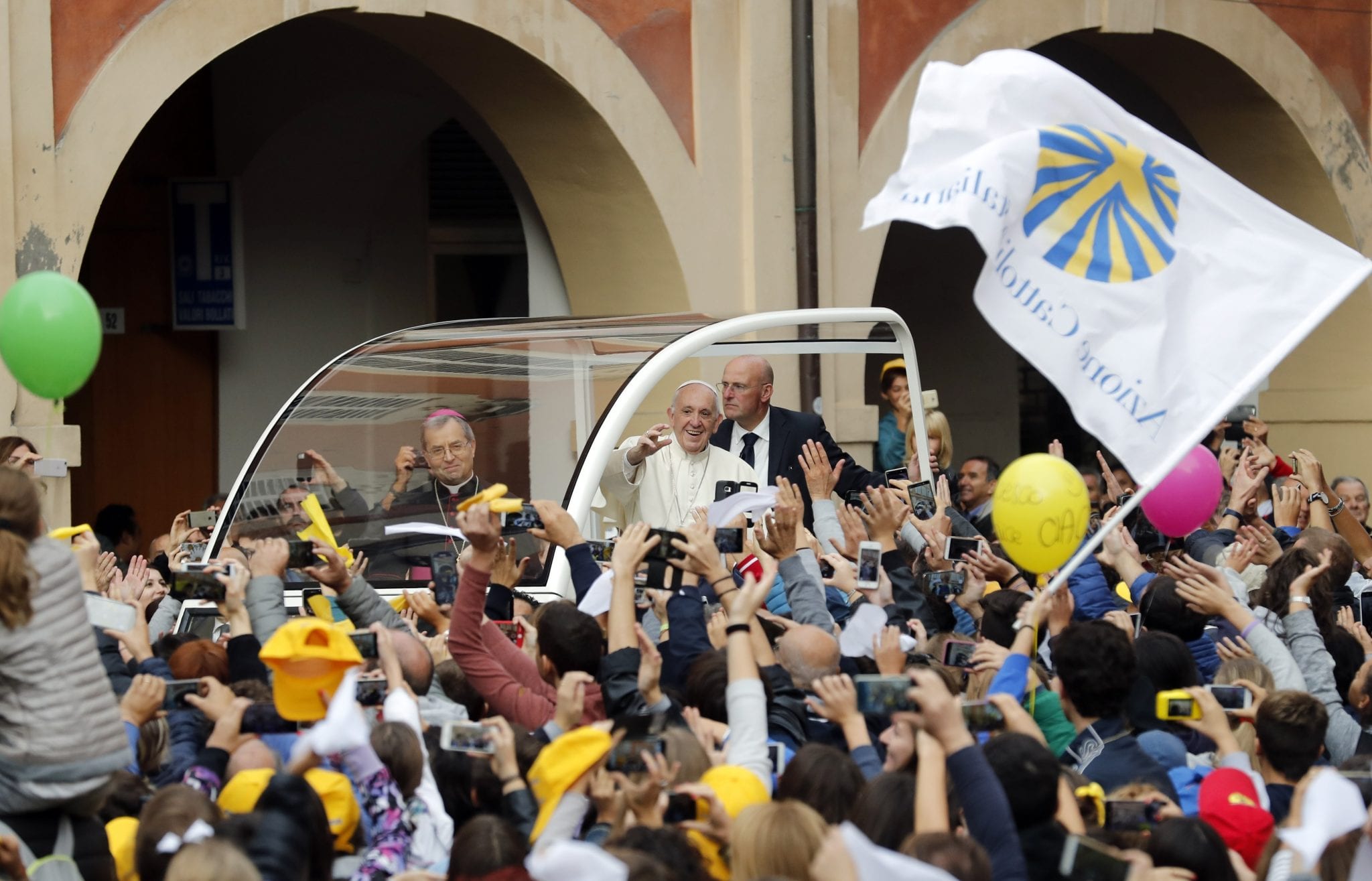 Corruption is the ‘termite of politics,’ Pope Francis says