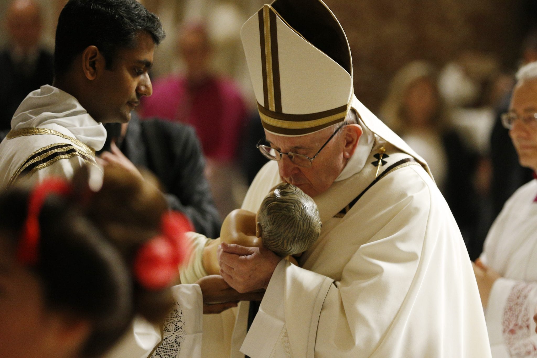 Don’t wait for the Church to be perfect to love her, Pope says