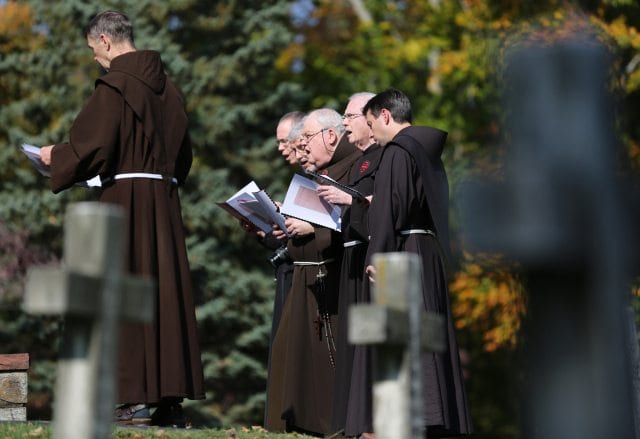 Franciscan superiors ask pope to allow brothers to be elected leaders