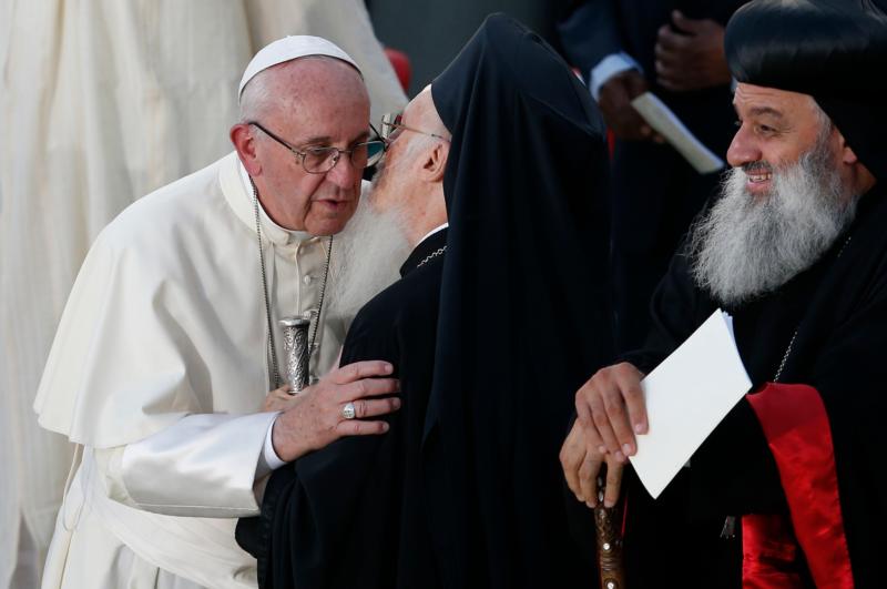 Pope urges continued dialogue between Orthodox, Catholics