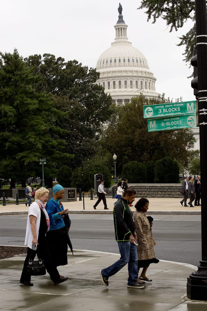 D.C. mayor signs assisted suicide bill; Congress to review