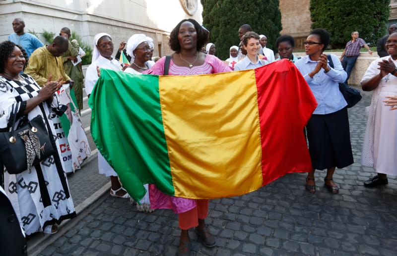 Catholic charity seeks to help ensure an education for children of Mali