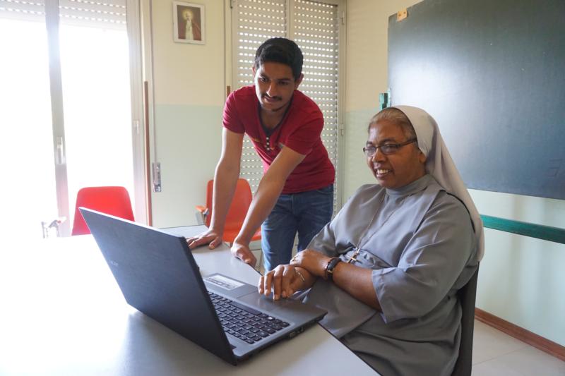 Nuns hear stories of tragedy as they help migrants