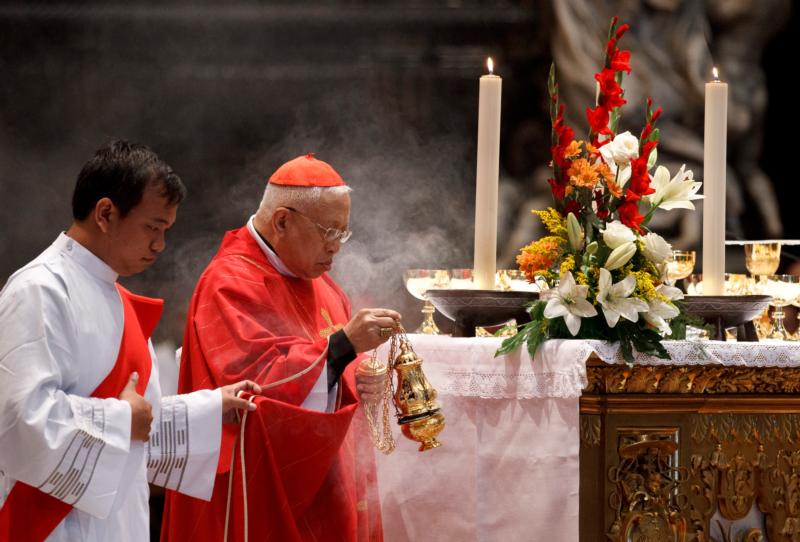 Cardinal Vidal dies at 86; pope praises him as man of dialogue, peace