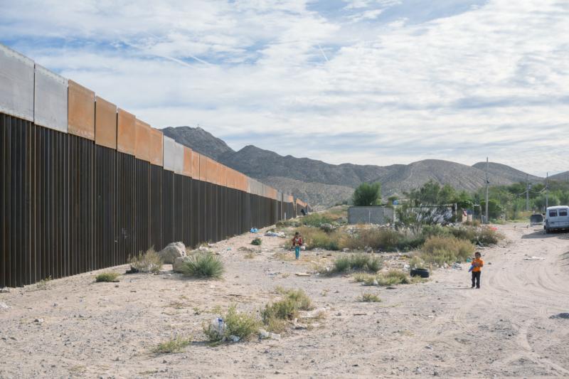 To understand border issues, Americans immerse themselves for a week