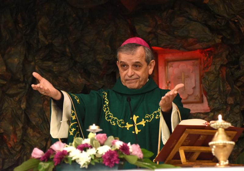 In Holy Land, U.S. bishops say building walls does no good