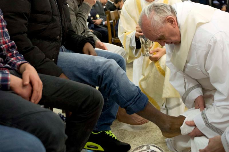 Pope to perform Holy Thursday foot-washing rite at Rome prison