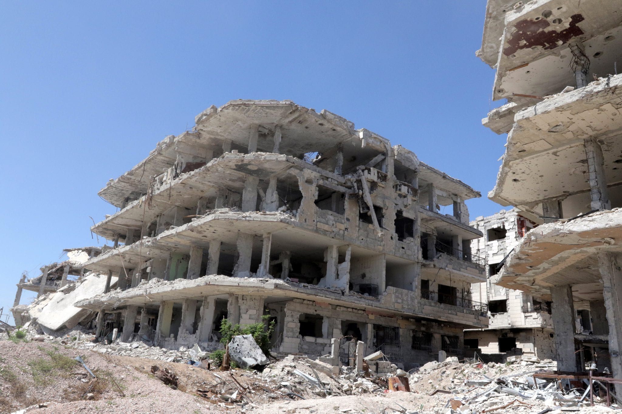 As Syrian war grinds on, humanitarian aid slow to ramp up