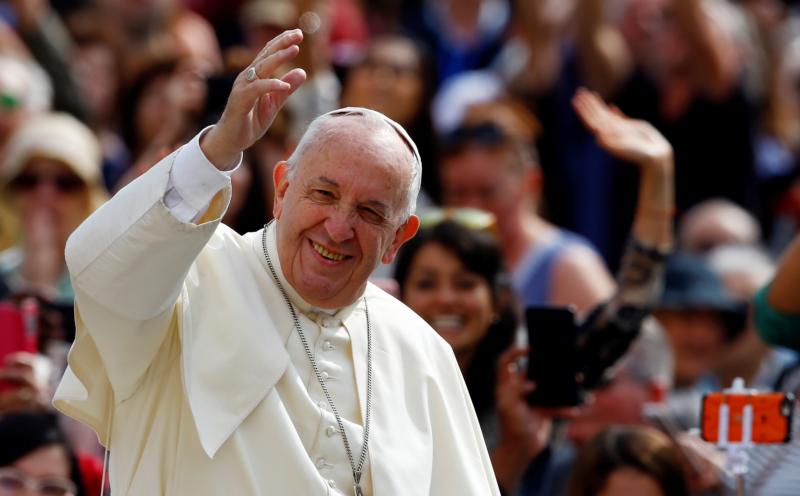 Discern right path with poverty, patience, prayer, pope tells religious