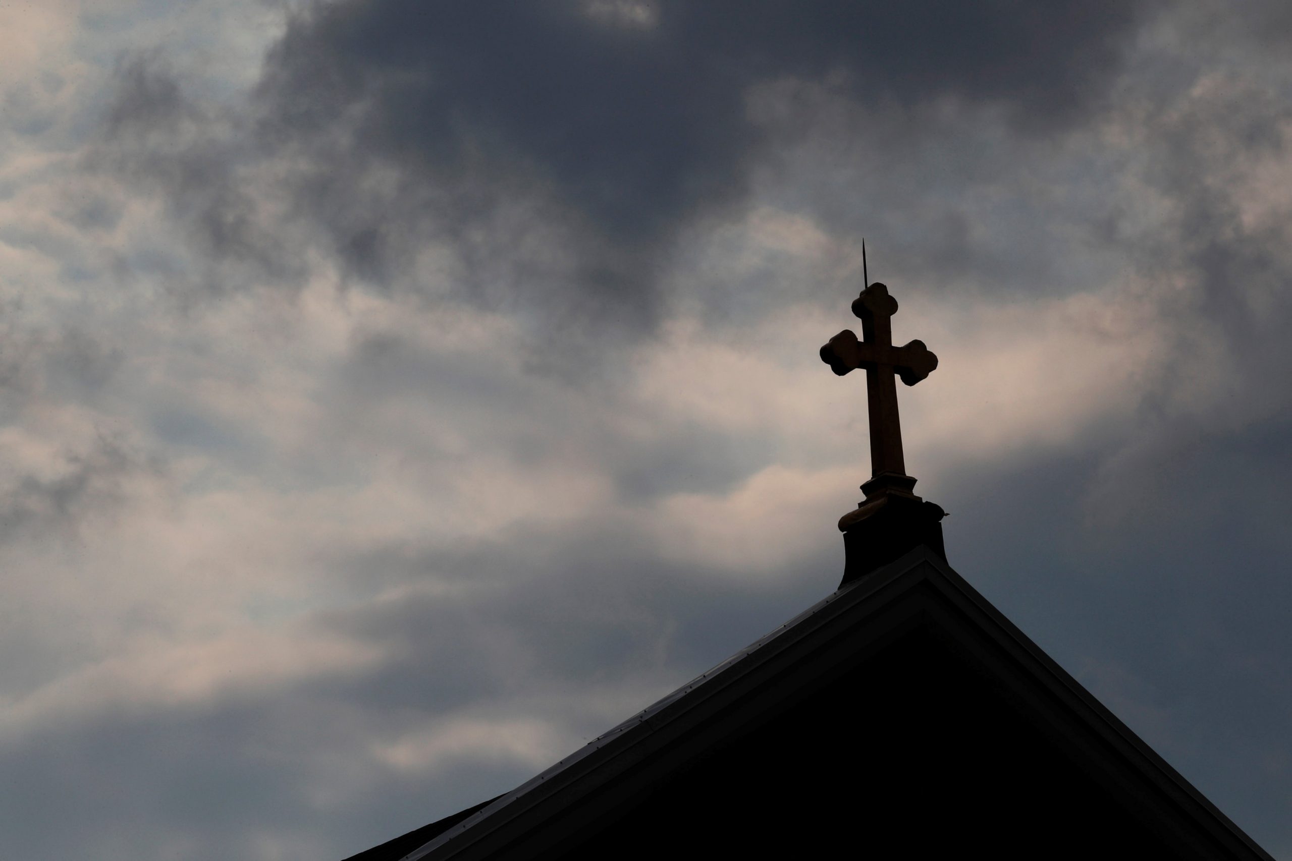 Pittsburgh diocese gets barely passing report card on sex abuse response