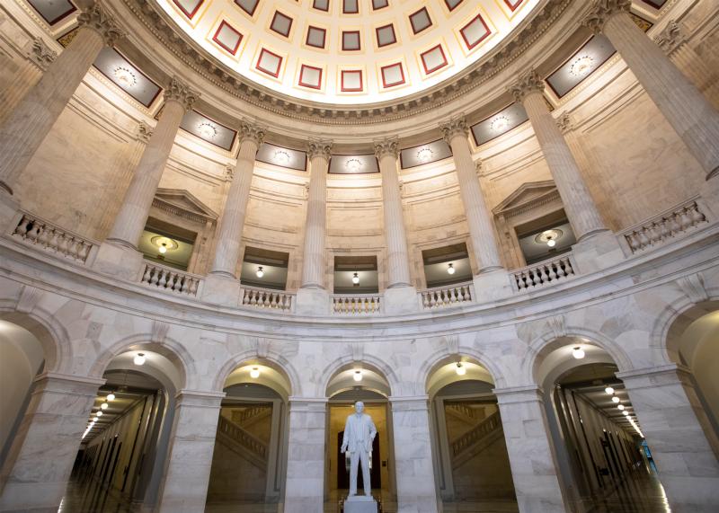 No place for ‘religious test’ in government, says Senate in unanimous vote