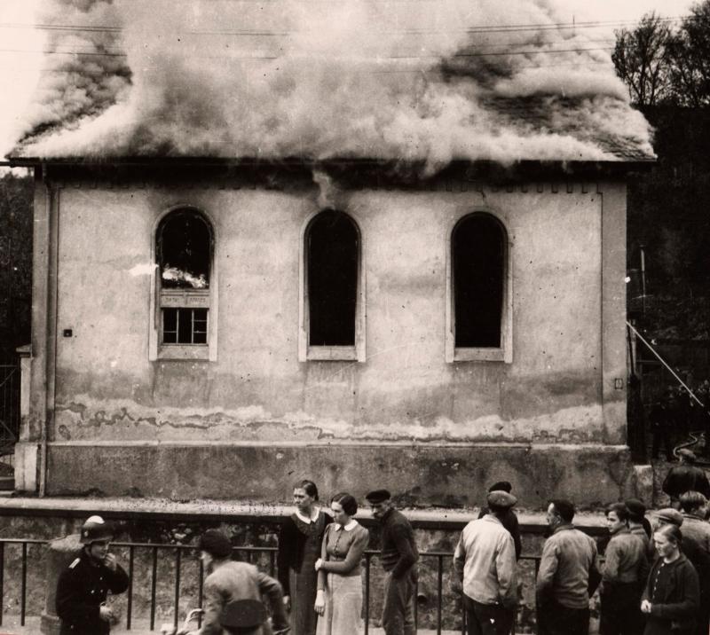 Program gives educators tools to teach about Holocaust, anti-Semitism