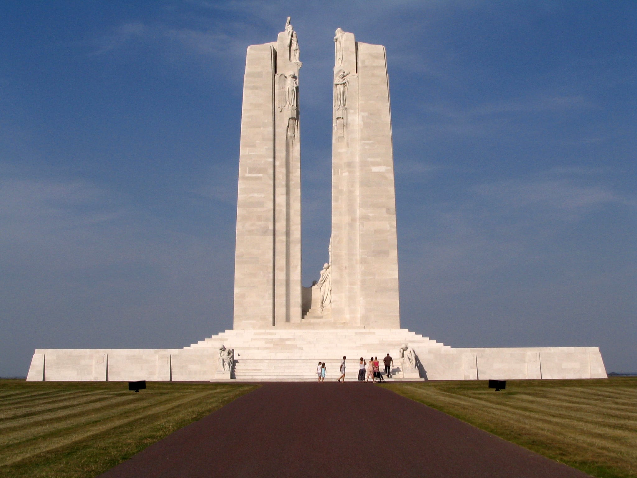 Quebec churches to ring bells to mark 100th anniversary of end of WWI