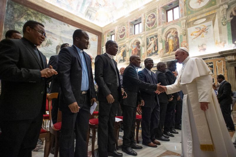 Witness, discipleship are key to missionary work, pope says
