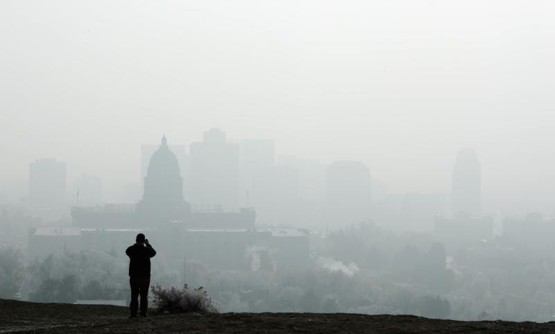 Bishops say EPA plan to roll back pollution rule would harm the unborn