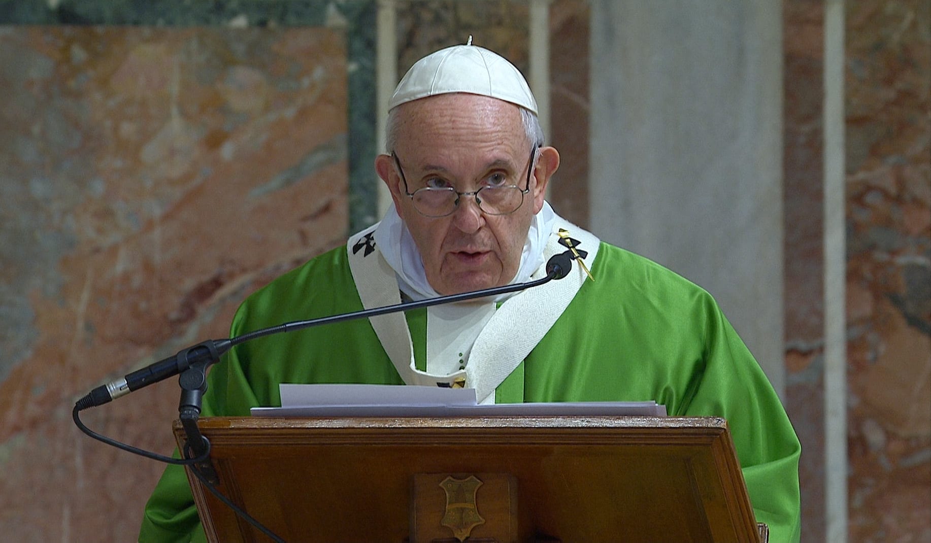 Pope to issue post-synod document on young people in March