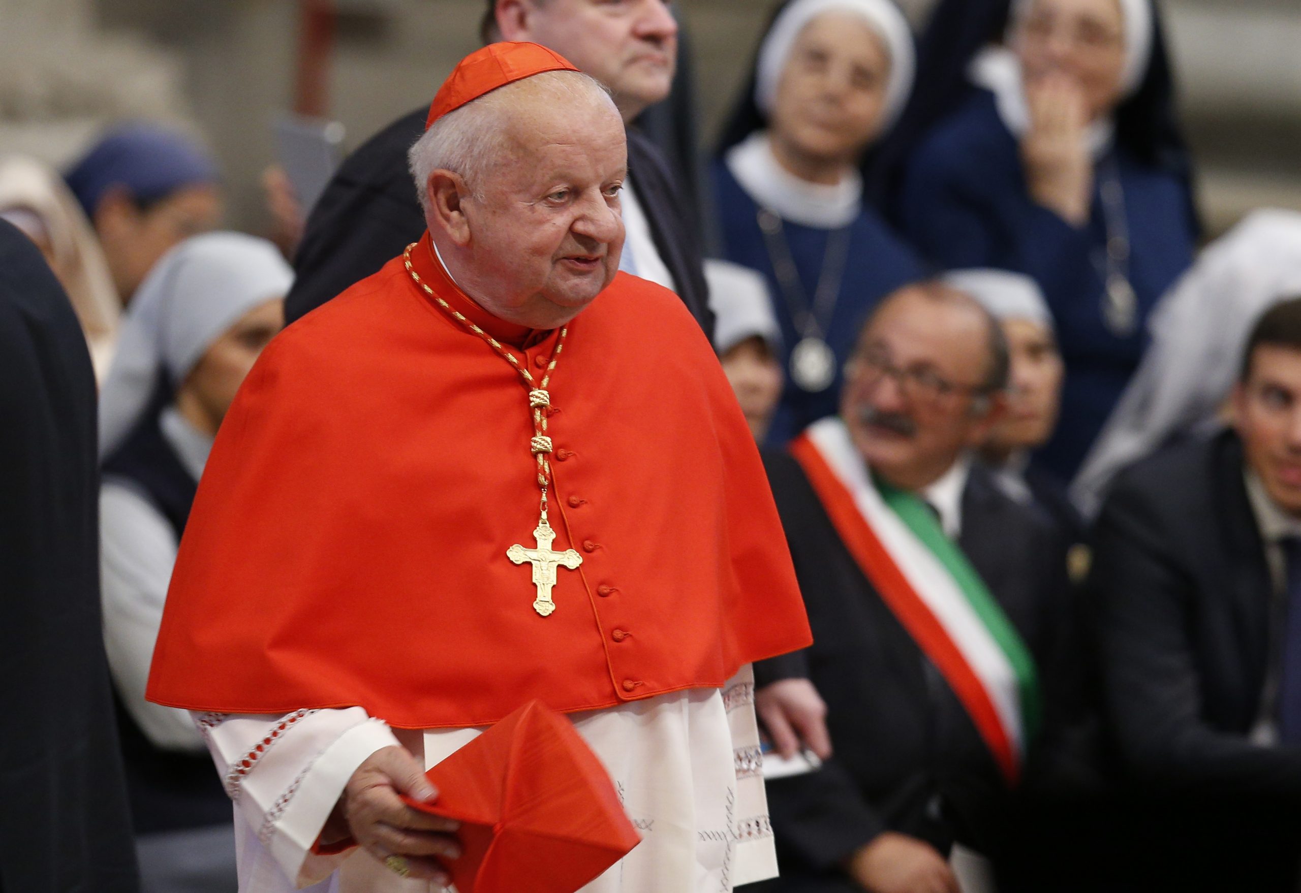 Cardinal Dziwisz defends himself in wake of McCarrick report