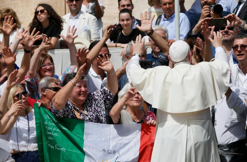 Unity is first sign of true Christian witness, pope says