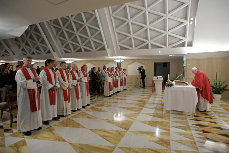 Don’t join devil’s game of jealousy, pope says at Mass