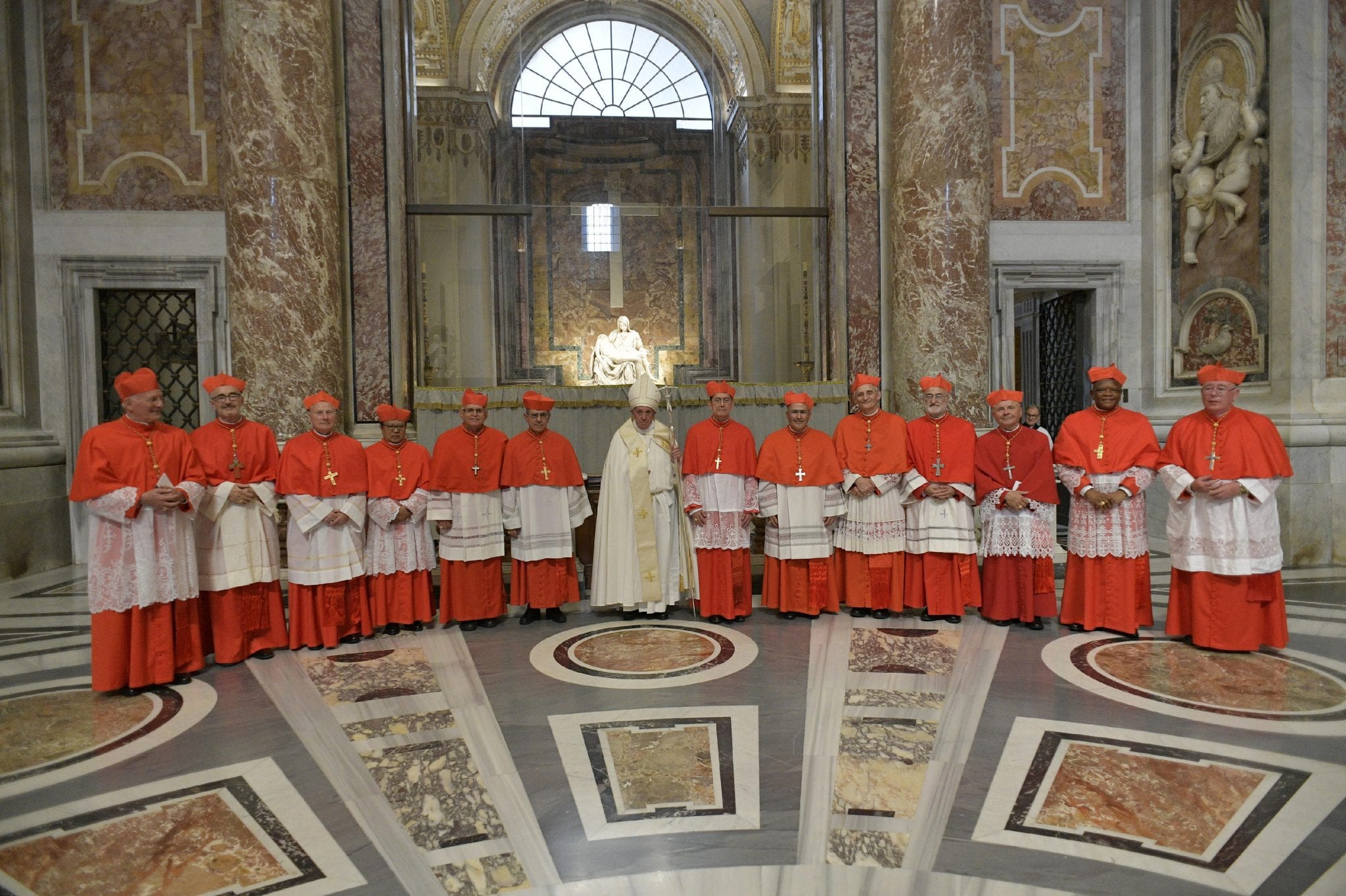 Friends, family, faithful celebrate new cardinals at Vatican reception
