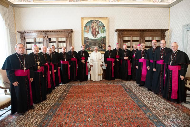 Evangelization, care for priests top topics at Region VI meeting with pope