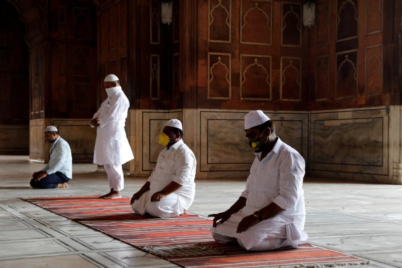 Cardinal: Christians, Muslims can protect places of worship together