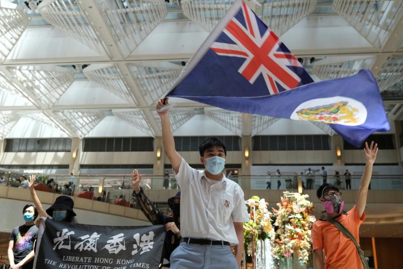 Bishop urges UK to act to protect Hong Kong democracy agreement