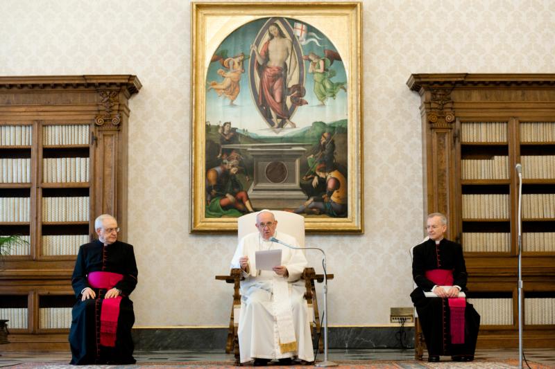 Trusting in God does not mean never arguing with him, pope says