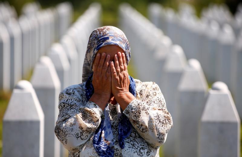 Catholic official says Bosnians must know truth of Srebrenica massacre