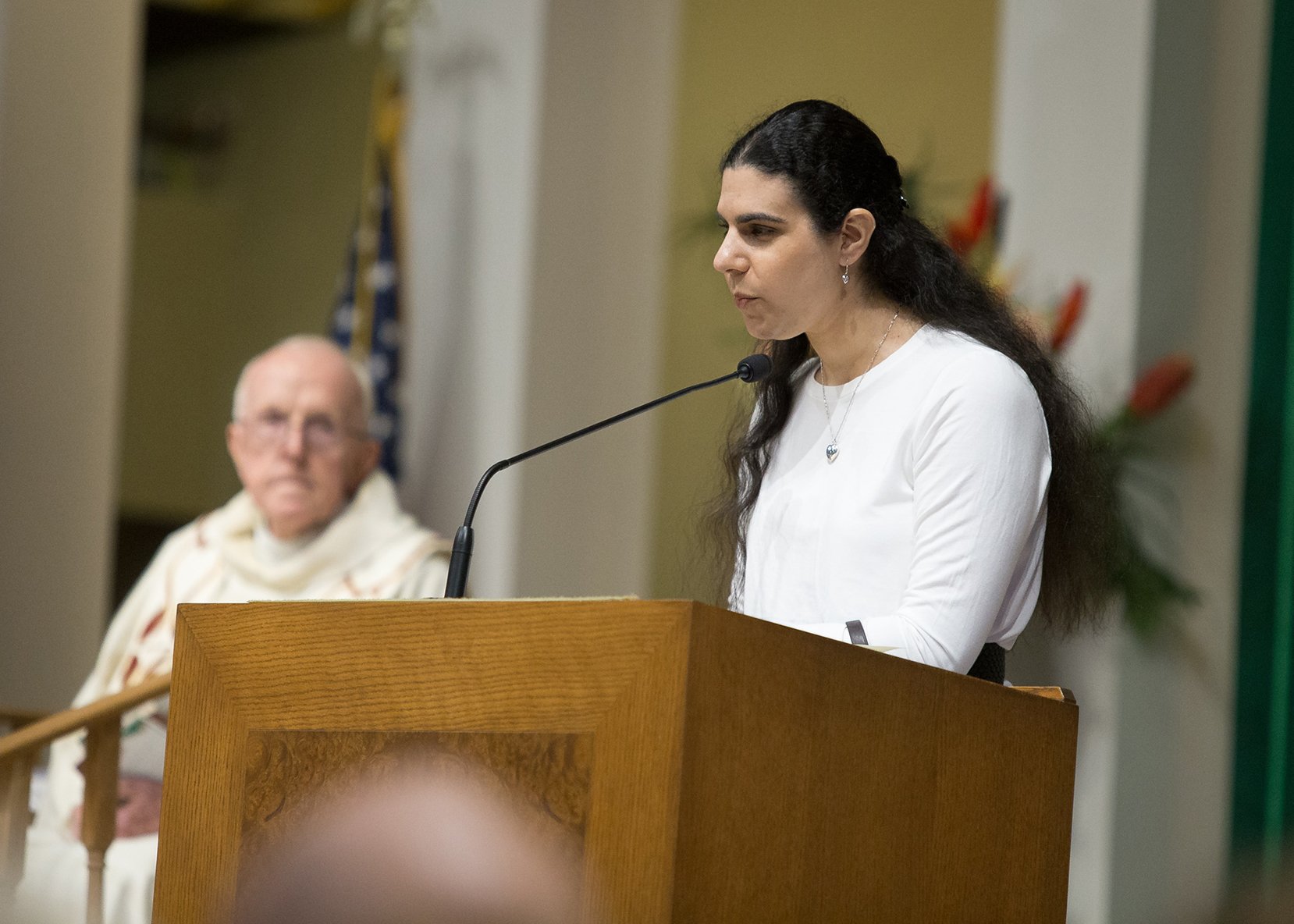 Women have mixed reaction to pope’s new law on lectors, acolytes