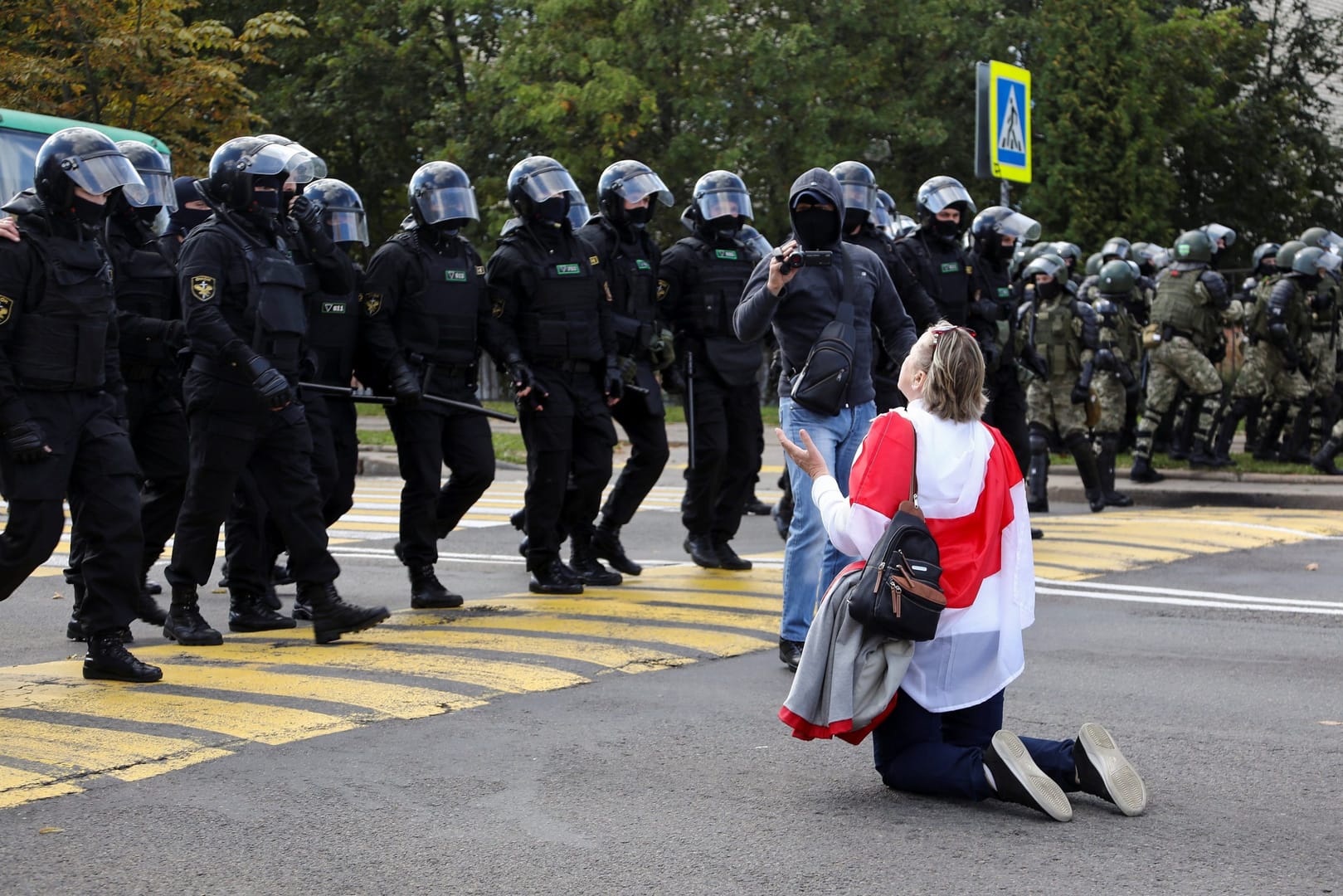 Belarusian archbishop says Vatican doing all it can to secure his return
