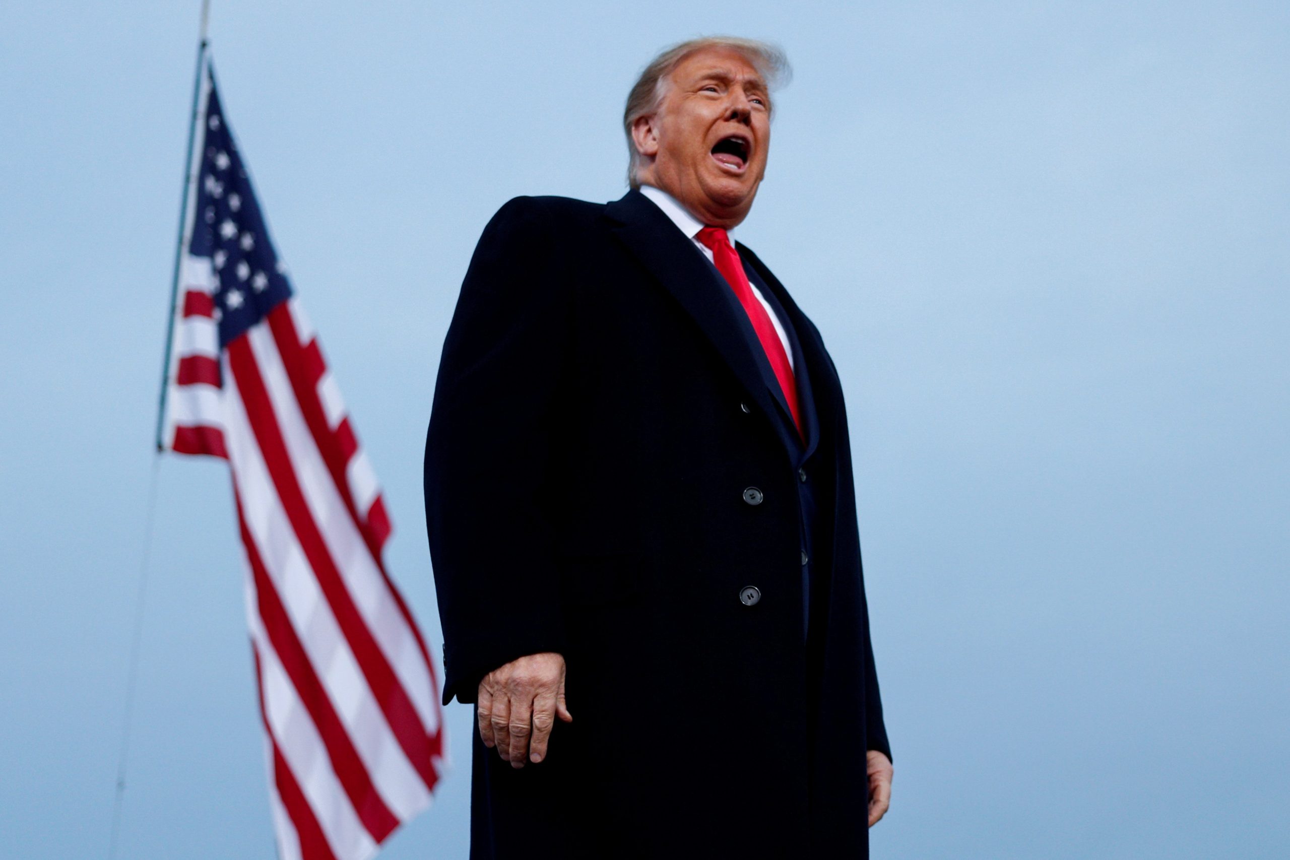Nation is strong because of Catholics, ‘all people of faith,’ Trump says