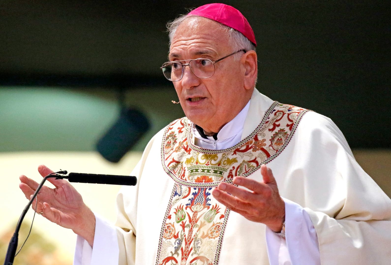 Brooklyn bishop says new limits on congregation size ‘outrageous, unfair’
