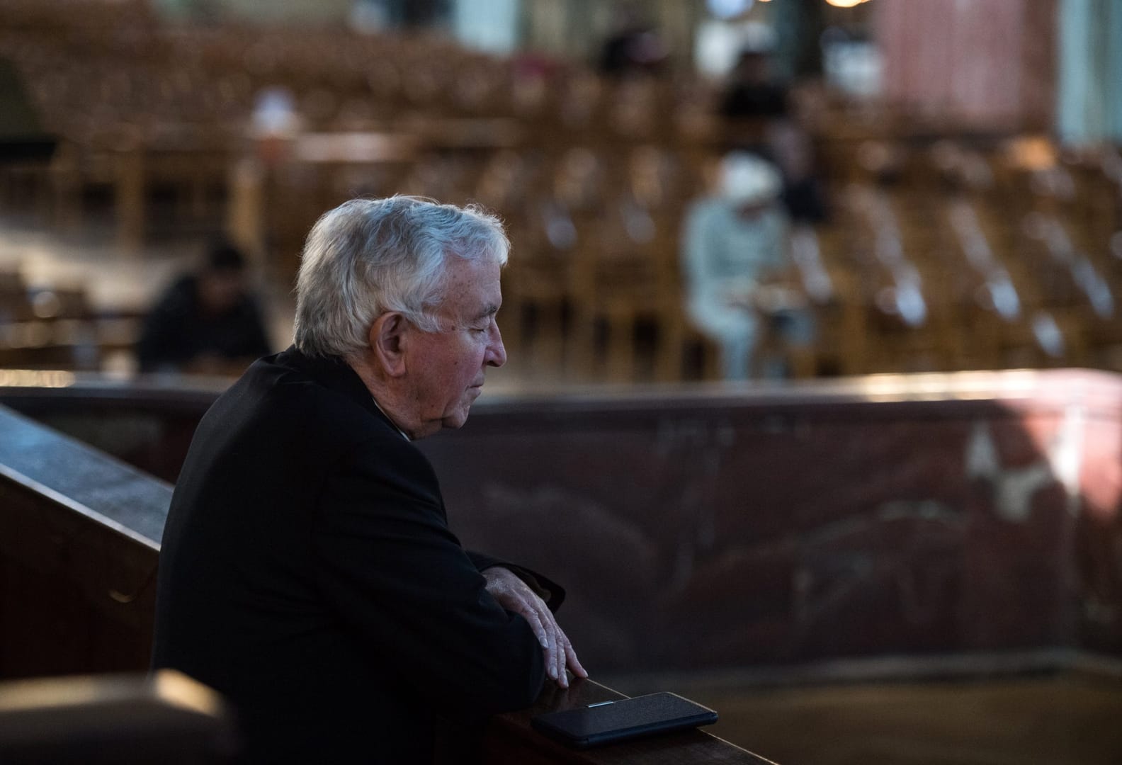 Cardinal apologizes for abuse as English bishops overhaul safeguarding structures