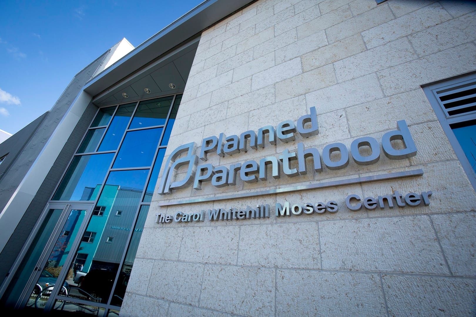 Court says Texas, Louisiana can block Medicaid funding for Planned Parenthood