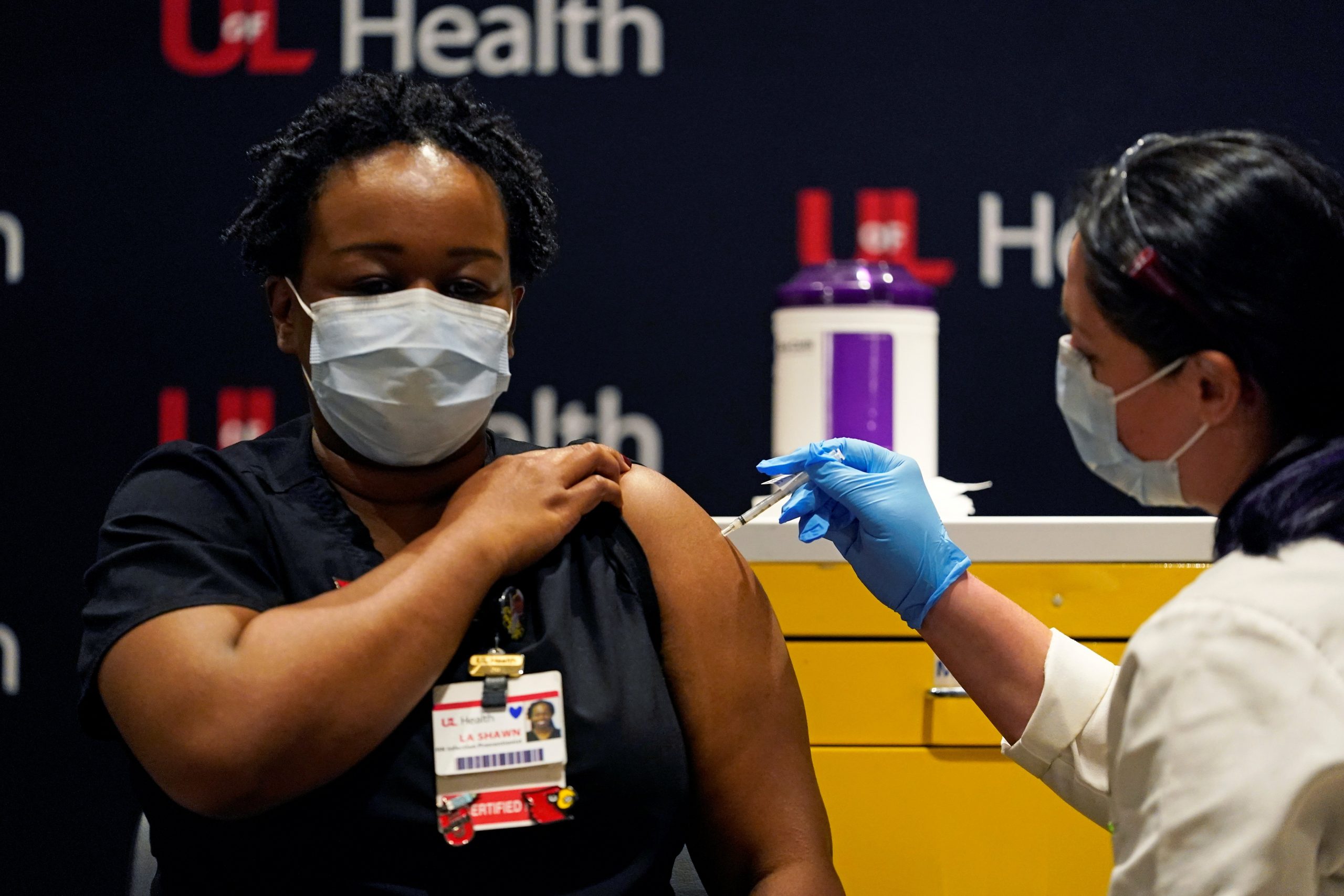 U.S. bishops urge vaccination, but avoid morally compromised vaccines if possible