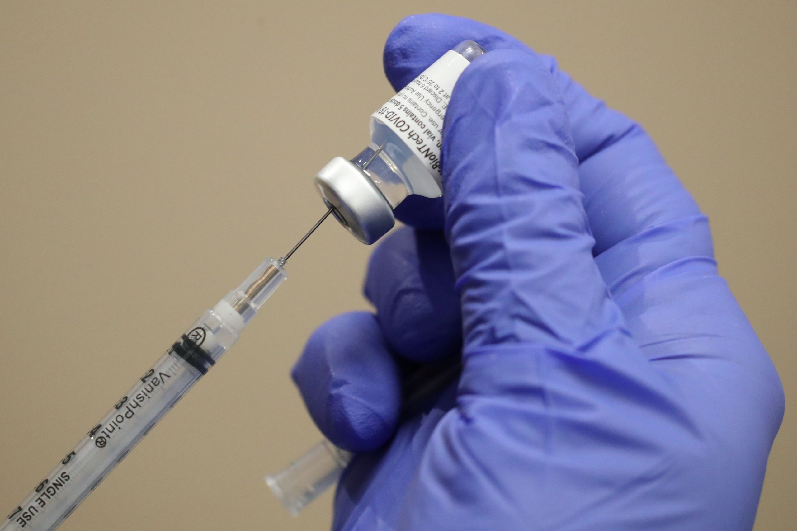Vatican to administer COVID vaccine to employees this month