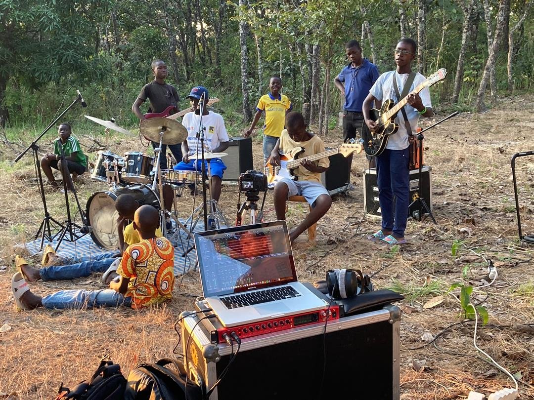 Music school in C. African Republic allows students to experience alternative to war