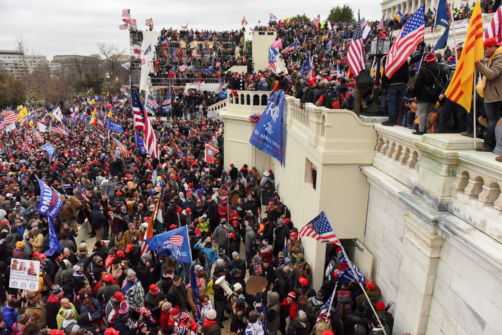 Catholic leaders condemn violence by Trump supporters in D.C.