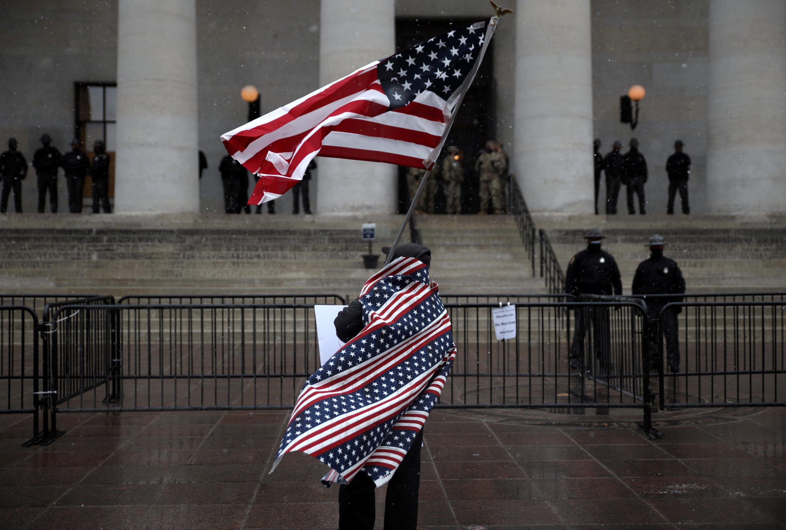 Cause of many crises today is ‘absence of love,’ secularization, speakers say
