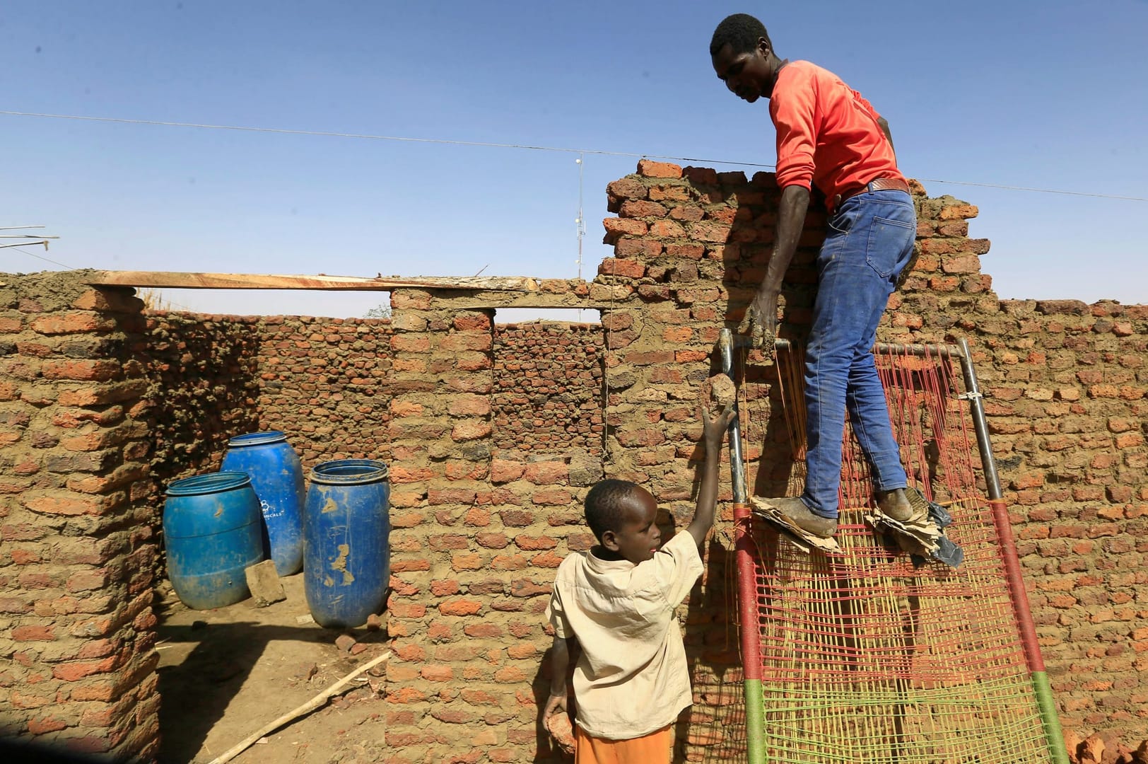 Internally displaced people have rights, deserve protection, says nuncio
