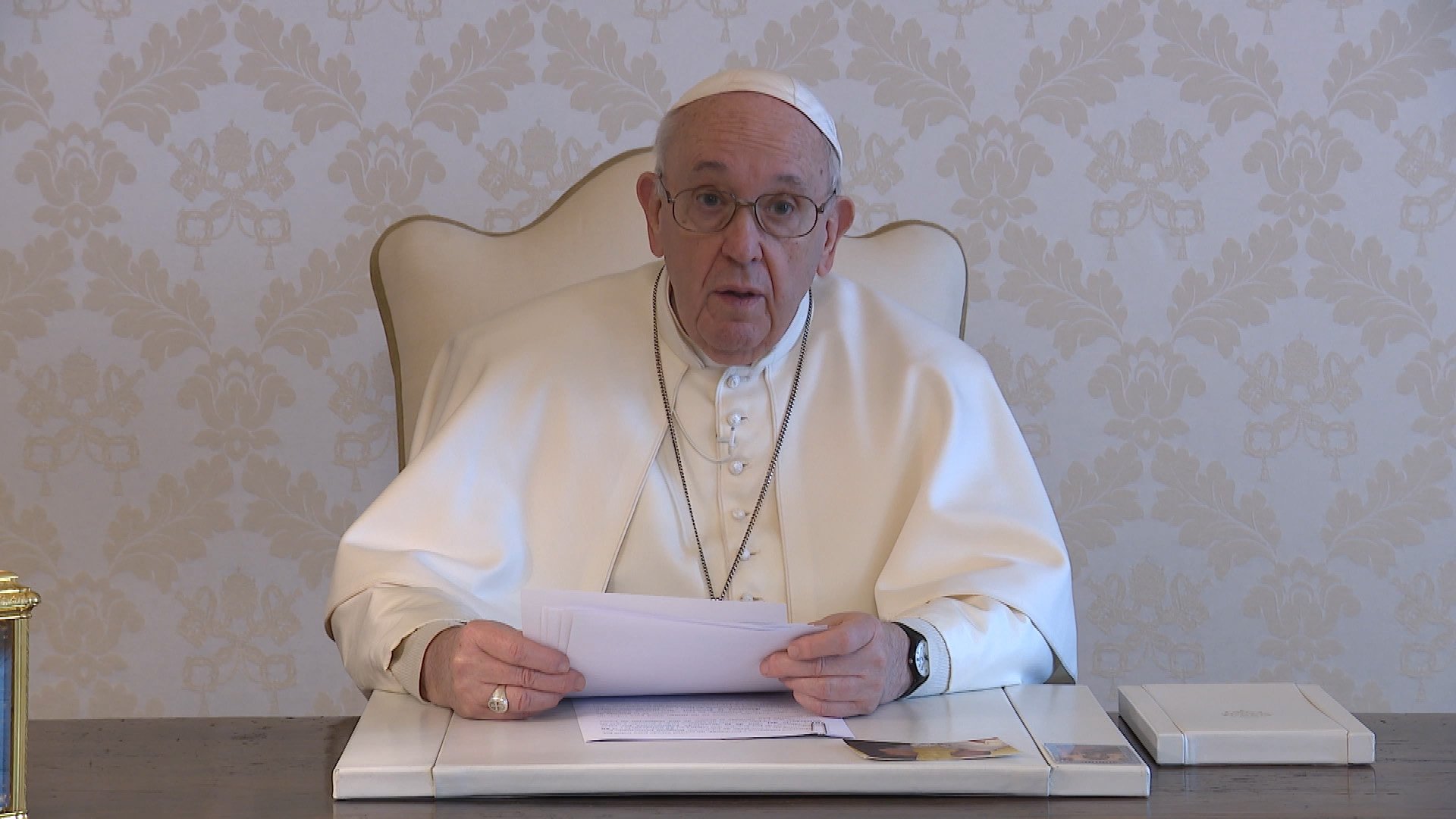 Use the pandemic silence to listen, build unity, pope tells musicians