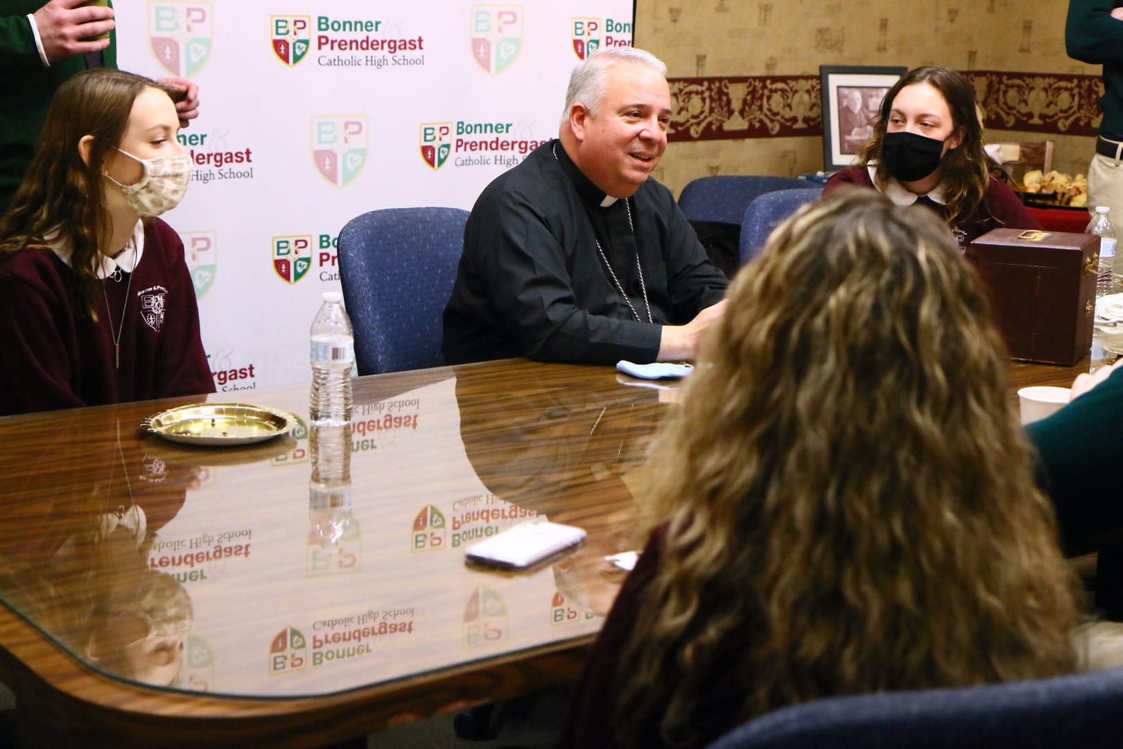 Philadelphia archbishop points out ‘sign of God’s great love’ to students