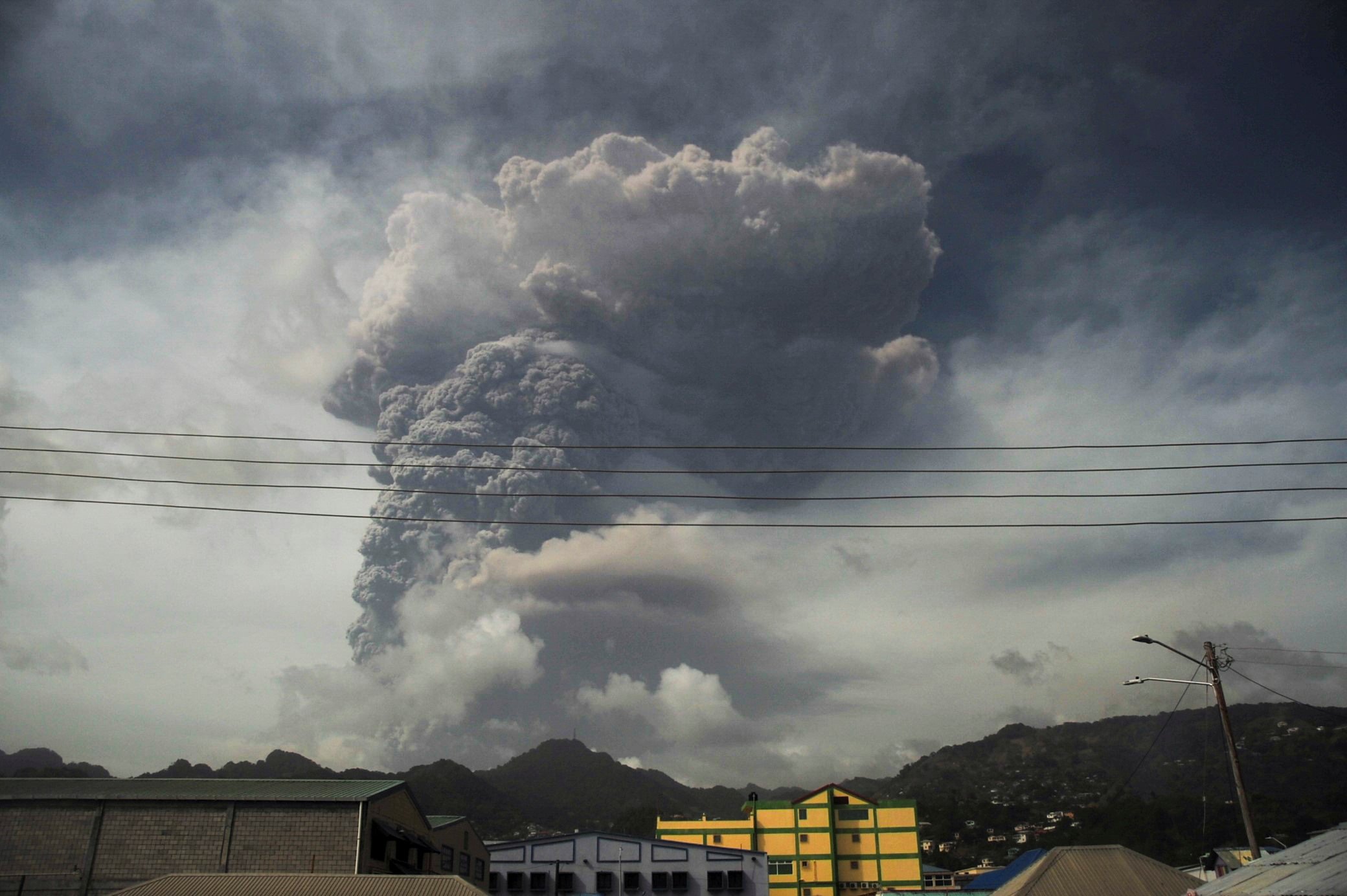 Catholics mobilize to help evacuees from La Soufrière volcano