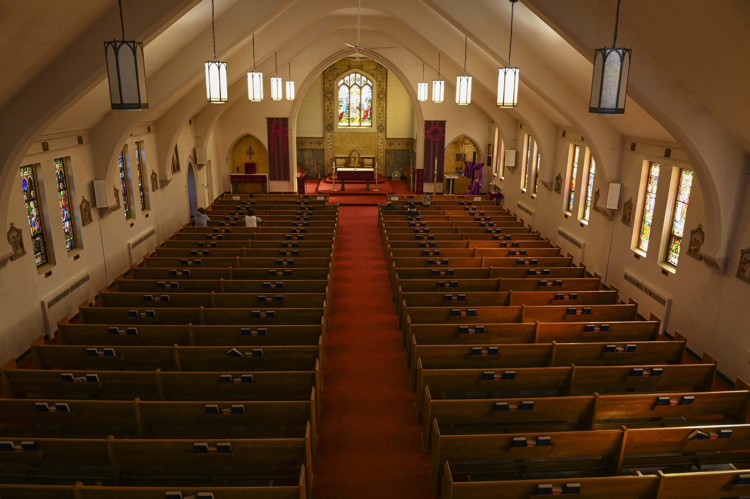 As COVID-19 variants surge, Canadian churches struggle with restrictions