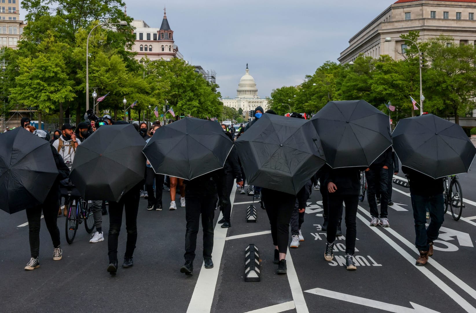 As US jettisons masks, Catholics call for keeping eyes open on justice